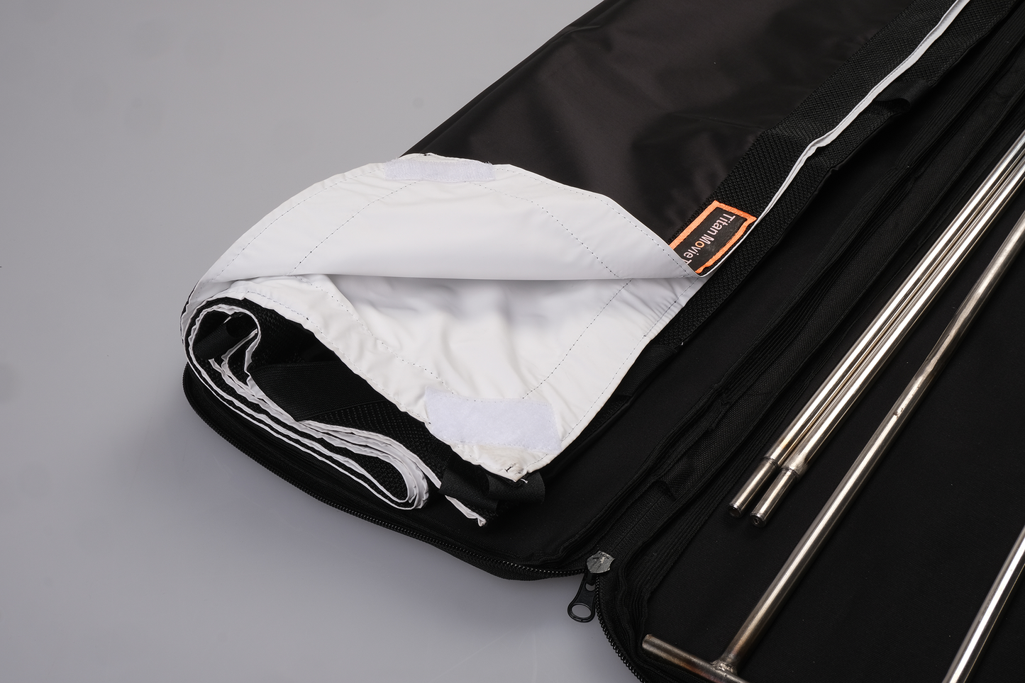 BLACK&WHITE BOUNCE 4x8